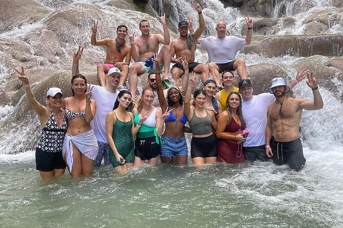 Dunn's River Falls Climb and Beach Include Entry Fee (ᵔᵕᵔ) - Climbing the 600-foot Dunn’s River Falls