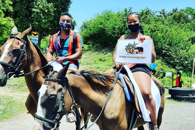 Dunn's River Falls Climb, Zipline and Horseback Riding Private Tour - Horseback riding along the Jamaican shore
