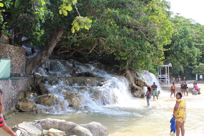 Dunn's River Falls Jamaica/Montego Bay/Falmouth - Optional zip lining at an extra cost