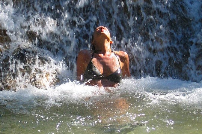 Dunn's river falls, shopping and lunch - Guides, group atmosphere, and organization