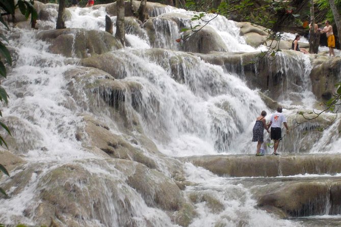 Dunn's river falls, shopping and lunch - Booking details and cancellation terms