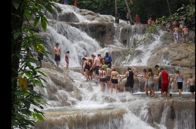 Dunns River Falls & Bob Marley - A useful contrast between the two stops