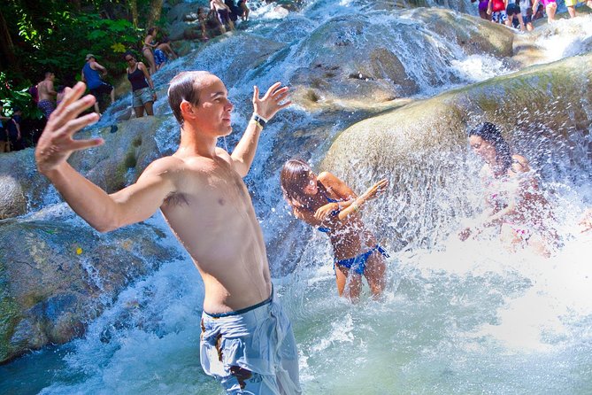 Dunns River Falls & Bob Marley - Who will enjoy this six-hour plan