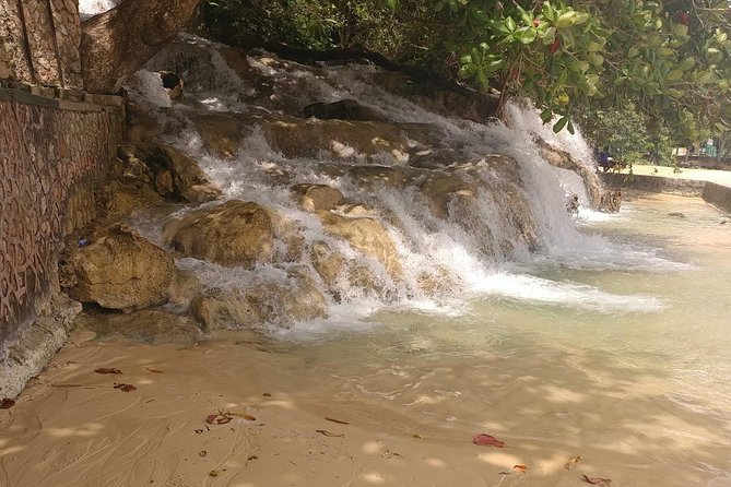 Dunns River Falls Scenic Tour - Why Dunn’s River Falls works as a day trip from Kingston