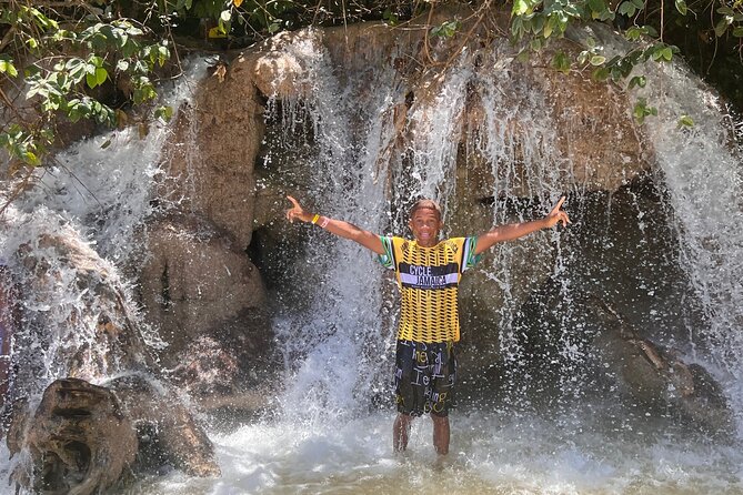 Exhilarating Dunn's River Falls Guided Tour from Ocho Rios hotels - A morning at Jamaica’s national treasure