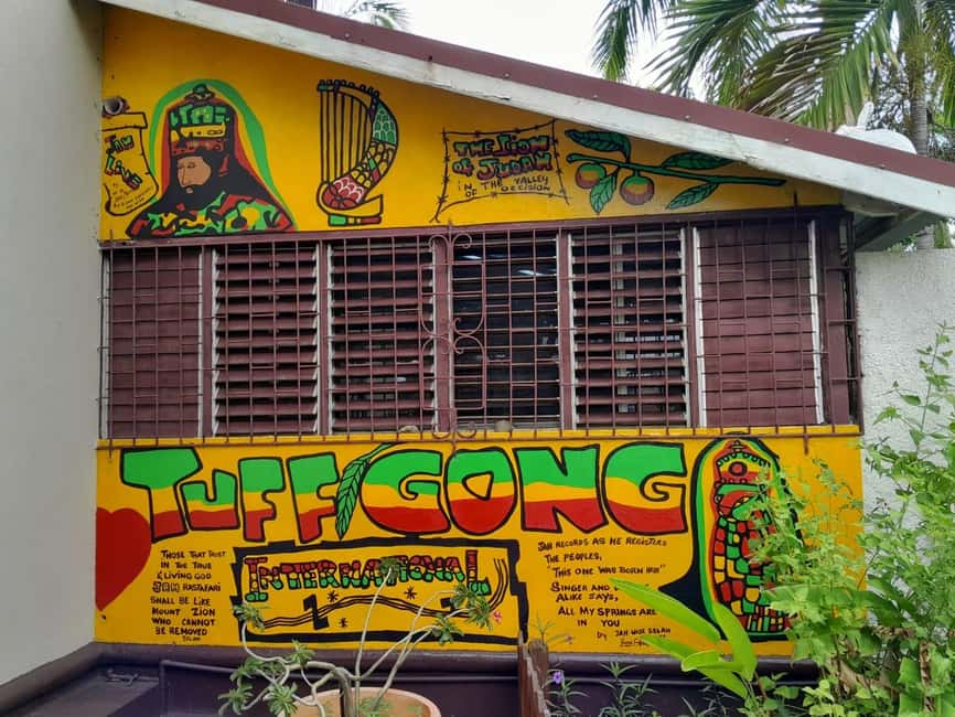 Explore Downtown Kingston and New Kingston: - Downtown Kingston murals, one painted mile at a time