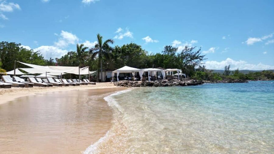 Falmouth: Bamboo Beach Club & Dunn's River Falls - FAQ