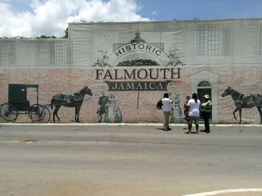 Falmouth: Historic Sightseeing Tour - Fort Balcarres becomes a school