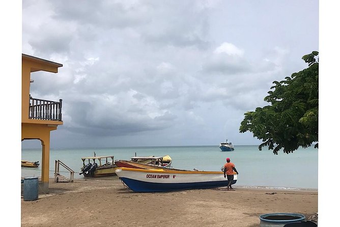 Floyd's Pelican Ocean Bar Private Tour with Transportation - Private touring makes the price easier to judge