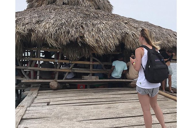 Floyd's Pelican Ocean Bar Private Tour with Transportation - What the local guide adds