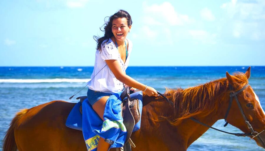 From Falmouth: Horseback Ride and Swim Beach Trip - One Hour Through Farmland and Along the Coast