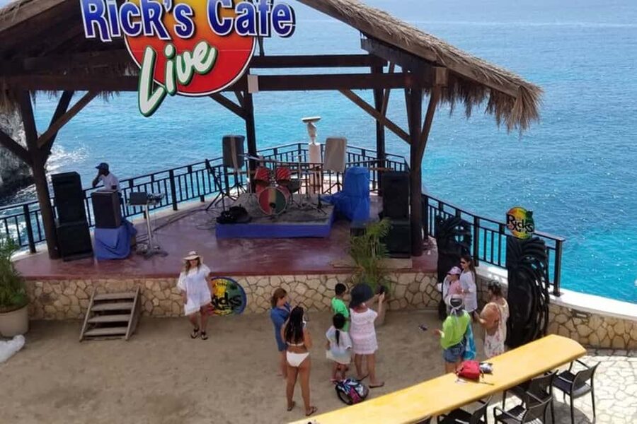 From Montego Bay: Negril Beach and Rick's Café Day Trip - Seven Mile Beach: Negril’s Main Reason to Go