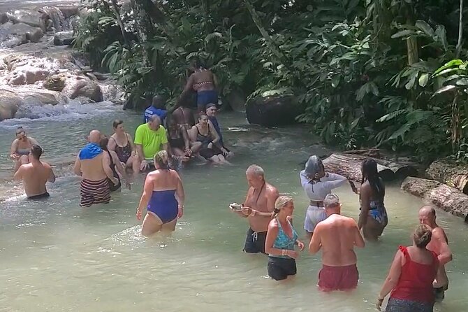 Full-Day Guided Tour to Dunns River Falls & shopping with lunch - Dunn’s River Falls, the reason to take this tour