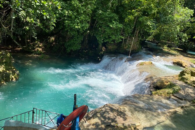 Full Day Rafting, Horse Back Riding and Blue Hole in Jamaica - What the private vehicle adds to the day