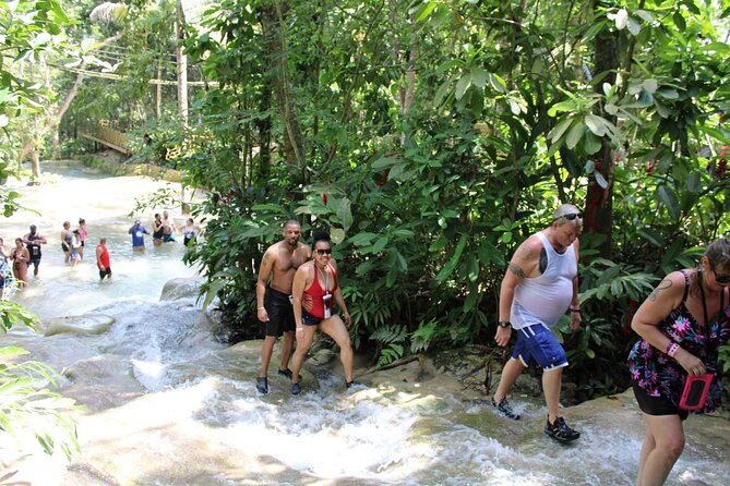 Full-Day Tour of Blue Hole and Dunn's River Falls, Including Fees - Helpful service, with a few details to confirm