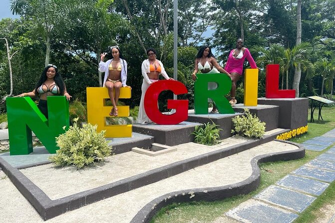 Full Day Tour of Negril Beach: Margaritaville & Rick's Cafe Live - Key points at a glance
