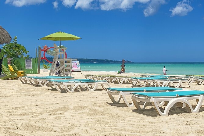 Full Day Tour of Negril Beach: Margaritaville & Rick's Cafe Live - Seven Mile Beach is the quiet center of the day