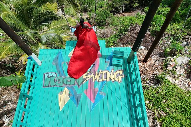 Giant Bali Inspired Swing - Making the Most of the Photo Opportunity