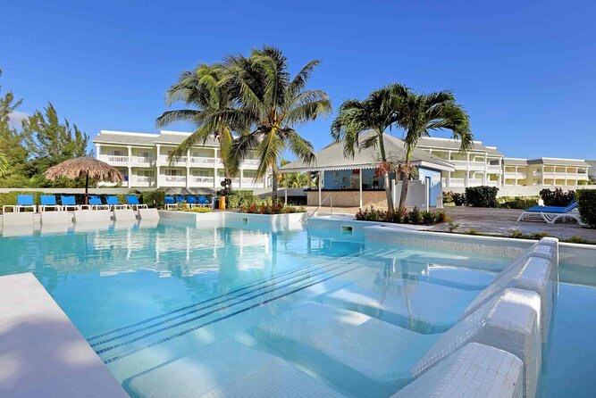 Grand Palladium and Lady Hamilton Private Airport Transfer - Leaving Sangster Airport Without the Taxi Shuffle
