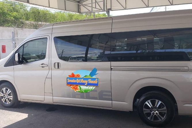 Grand Palladium Lady Hamilton Transfers from Montego Bay Airport - What the ride from Montego Bay Airport is really like