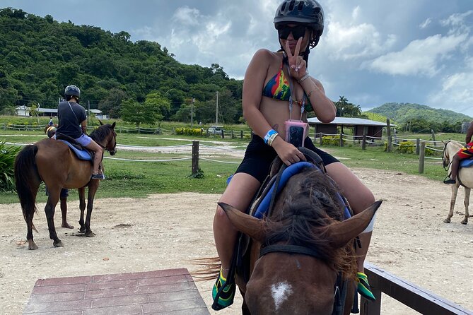 Great River Rafting Limestone Foot Massage and Horseback Rides From Montego Bay - Why the private vehicle makes a difference