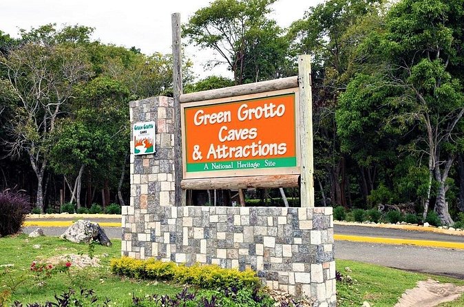 Green Grotto Caves Excursion from Ocho Rios - Jamaican jerk lunch and time for shopping