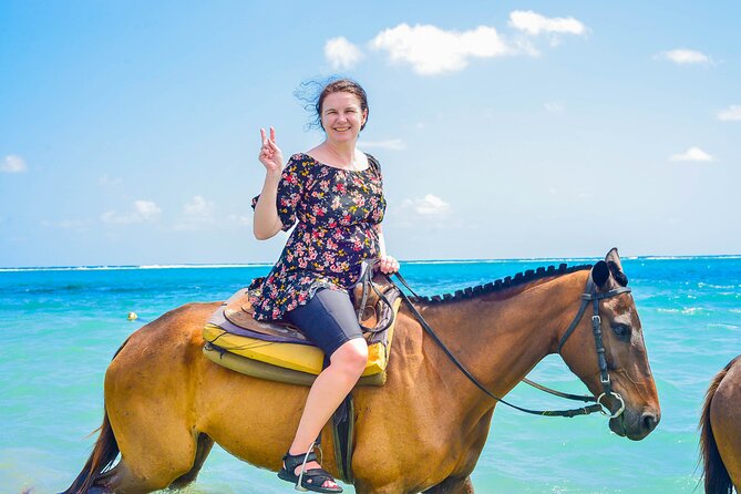 Horseback Riding and Bamboo Rafting from montego Bay and Falmouth - Who Will Enjoy This Jamaican Combination