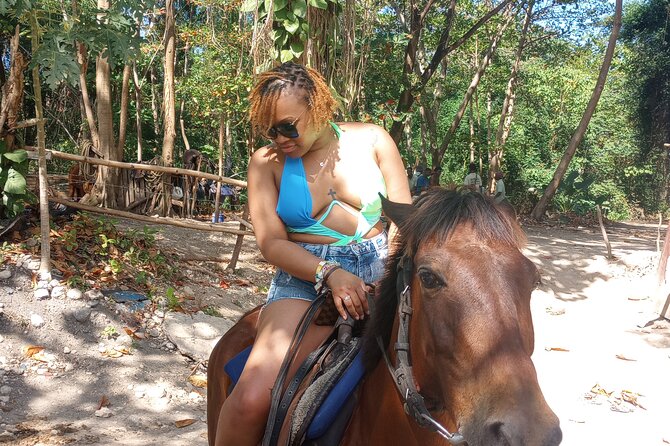 Horseback riding, Blue hole or Dunn's River Combo - Why the private driver matters
