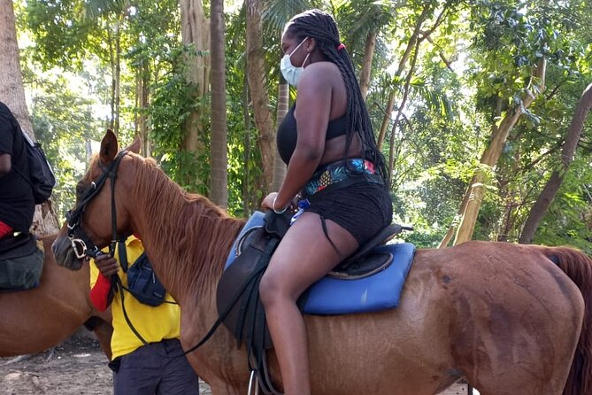 Horseback Riding plus Dunns River Falls Combo Private Tour - What the private driver adds