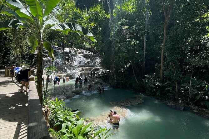 Horseback Riding/Swimming and Dunn's River from Ocho Rios - What the guides and driver add