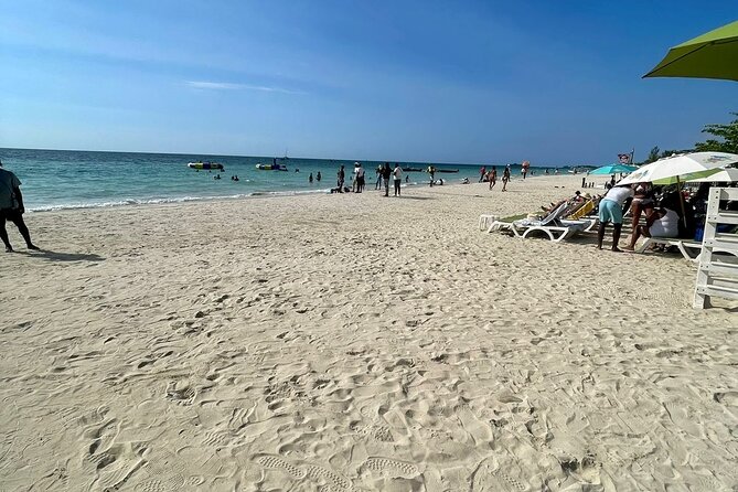 Jamaica Adventure: Bamboo Rafting, Negril Beach & Rick's Sunset - The massage detail you should not miss