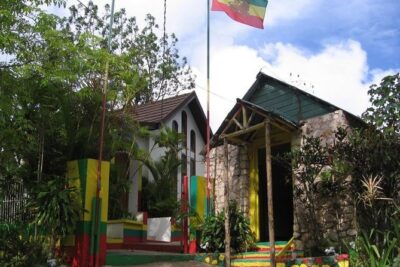 Jamaica Combo Tour: Dunn’s River Falls and Bob Marley’s Nine Mile