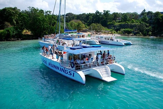 Jamaica Dunn's River Falls Party Cruise with Snorkeling - The five things to know before you book