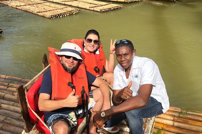 Jamaica Martha Brae Bamboo Rafting with Bus Transportation - Local sellers and the small details that matter