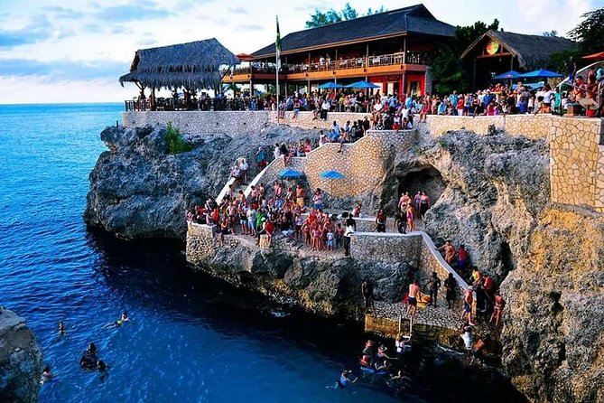 Jamaica Sunset at Rick's Cafe Private Tour with Transfer - Why Rick’s Café Is the Main Event