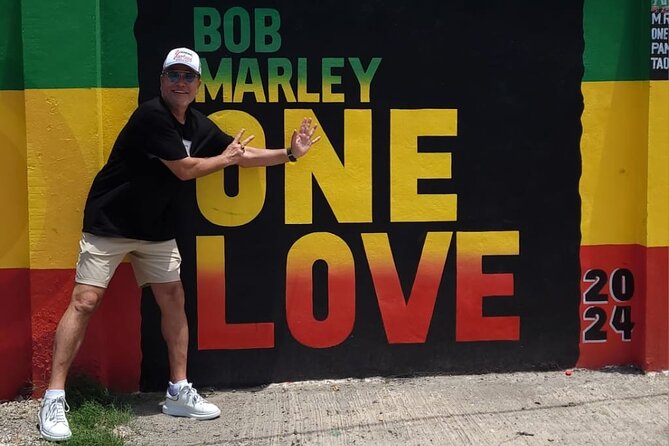 Jamaican Music History Tour of Kingston from Ocho Rios - What the guides add