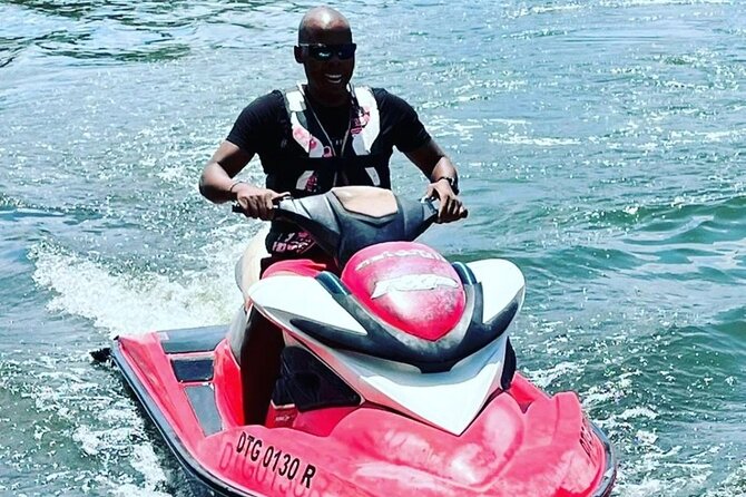 Jet Ski/ Parasailig Water Activity in Montego Bay Jamaica. - Safety first at the White House beach