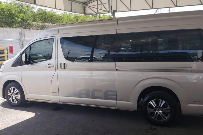 Jewel Grande Montego Bay Resort Private Airport Shuttle - The arrival transfer: smooth when the handoff works
