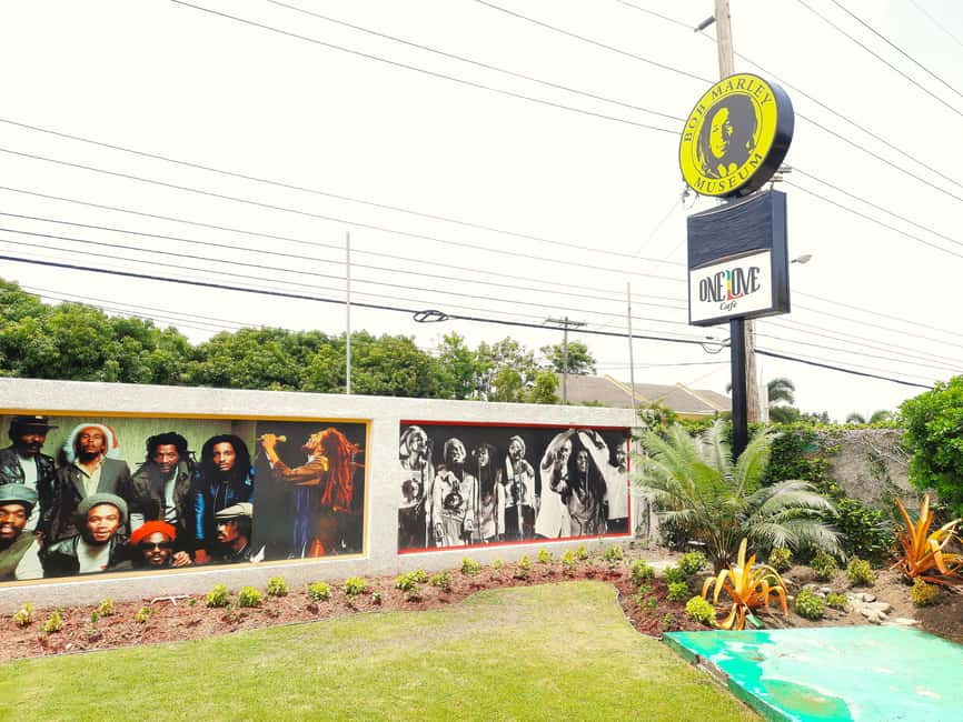 Kingston: Bob Marley Museum Tour from Kingston - The records, awards, and I-Threes costumes