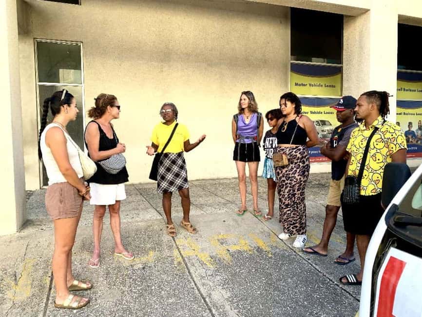 Kingston: Rhythmic Walking Music Tour - A short drink with the neighborhood