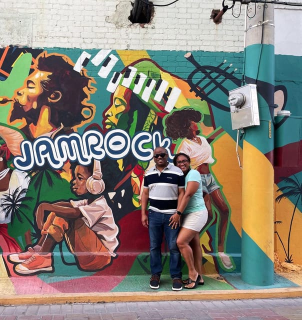 Kingston: Walking Tour with Mural Exploration - What to bring and how to prepare