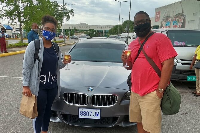Luxury Transfer: Montego Bay Airport - Negril & Ocho Rios Resorts - Friendly drivers can make the difference
