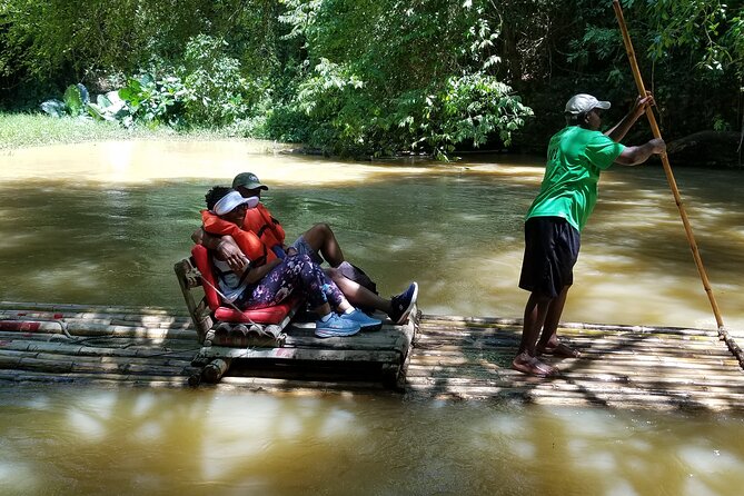 Martha Brae Rafting Ocho Rios, Runaway Bay, Falmouth&Montego Bay - Drinks, restrooms, and the rafting village