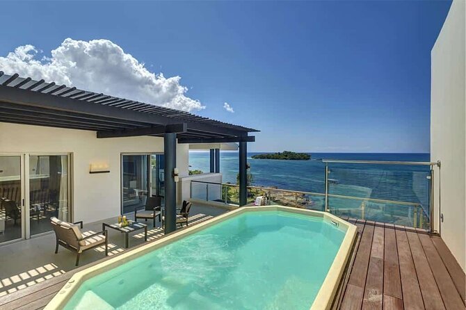 MBJ Airport Private Transfers to any Negril Hotels - What the Driver Adds to the Journey