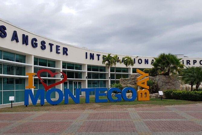 Montego Bay Airport Ja (MBJ) to Hotels in Montego Bay or Falmouth - Montego Bay hotels: a short first ride