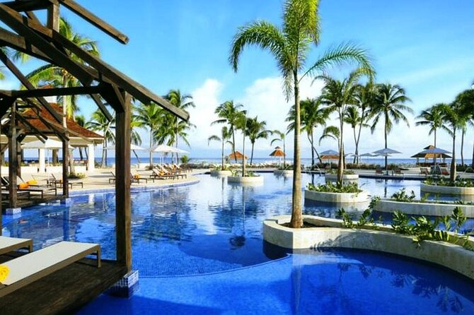 Montego Bay Airport Private Transfer To Montego Bay Hotels - The airport meeting point and arrival handoff