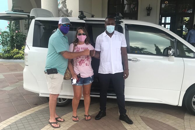 Montego Bay Airport Taxi to Grand Palladium & Spa - A direct 50-minute ride to Grand Palladium
