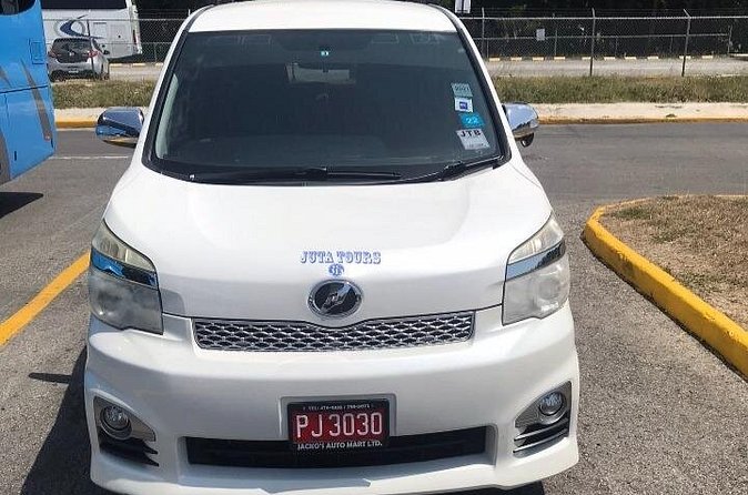 Montego Bay Airport Taxi to Princess Grand Jamaica Green Island - From Sangster Airport to Princess Grand Jamaica