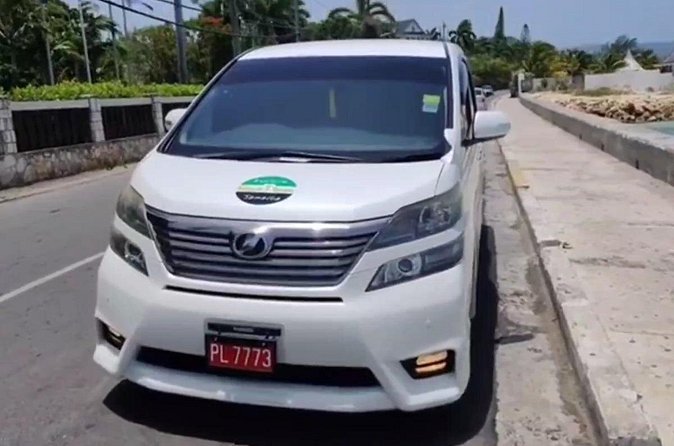 Montego Bay Airport Transfer to Ocean Eden Bay and Coral Spring - What the Driver Adds to a Short Ride
