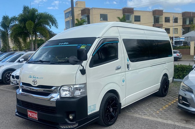 Montego Bay Airport Transfers ( Round Trip-Montego Bay Hotels) - Bottled water, drinks, and child seats